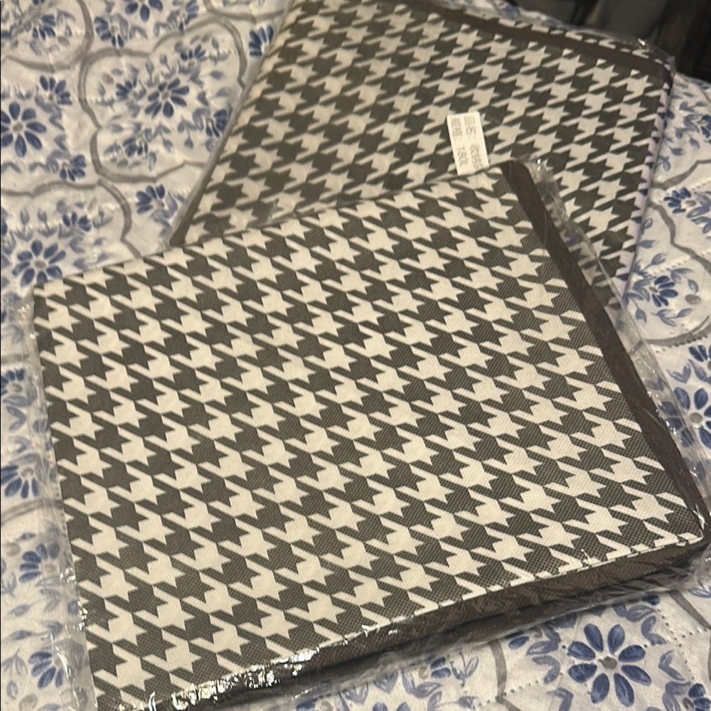 Houndstooth Storage Organizer
